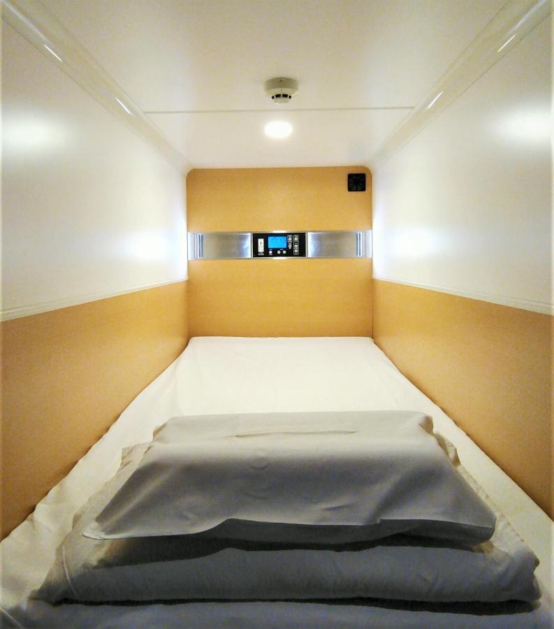 Capsulehotel Men Only Capsule & Sauna, Bathhouse 男性専用サウナ&カプセル Minami Roppongi