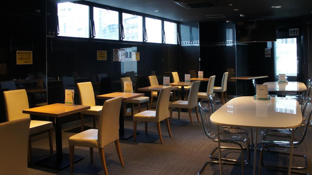 Men Only Capsule & Sauna, Bathhouse 男性専用サウナ&カプセル Minami Roppongi Hotel cápsula *